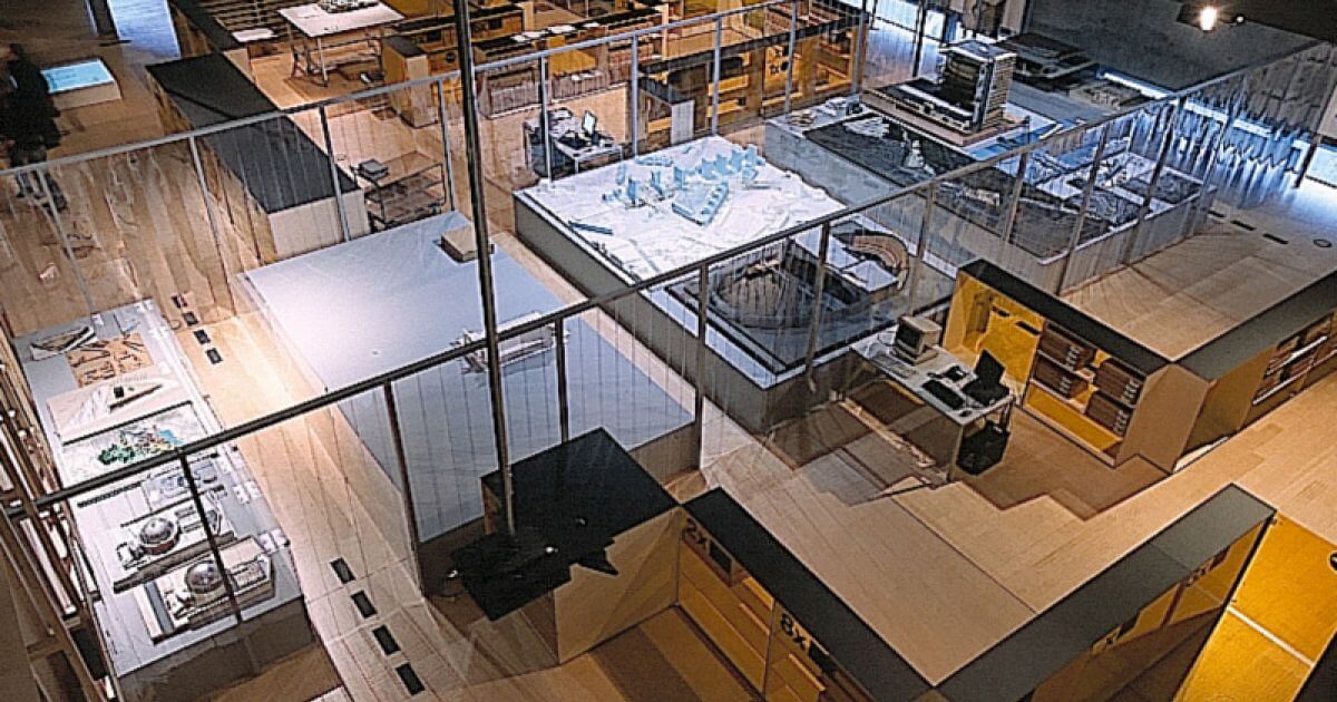 【古書・稀少本】Rem Koolhaas: OMA IN THE HAGUE 古書・稀少本】Rem Koolhaas: OMA IN THE HAGUE The tale of Rem